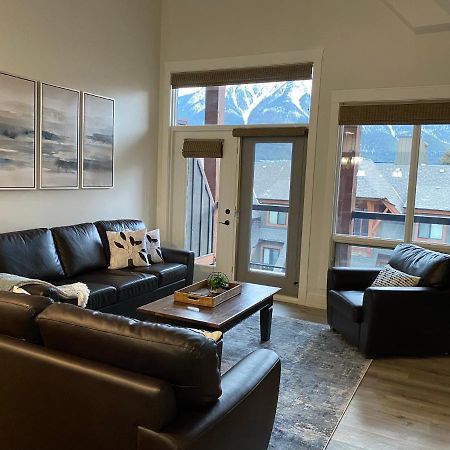 ホテル Spectacular Penthouse With Amazing Views, Indoor Pool And Hot Tub キャンモア エクステリア 写真