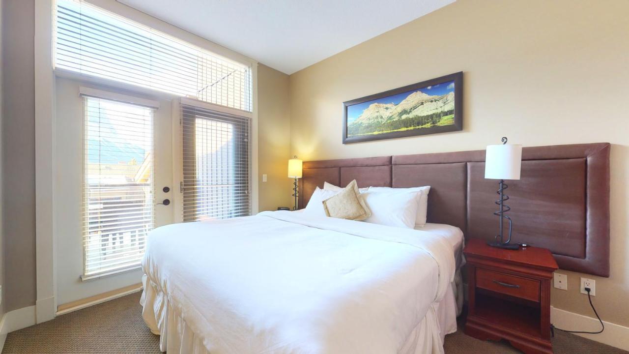 ホテル Spectacular Penthouse With Amazing Views, Indoor Pool And Hot Tub キャンモア エクステリア 写真