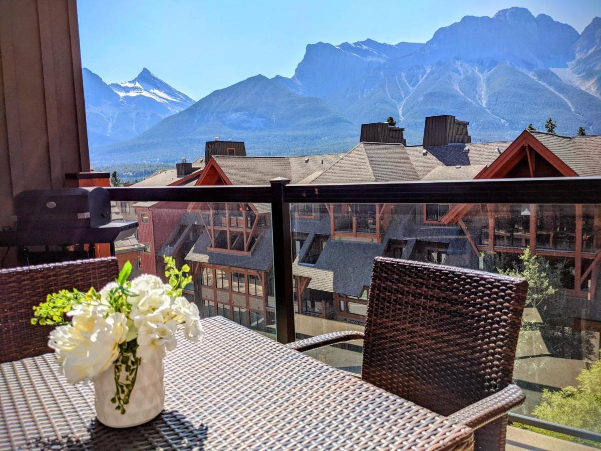 ホテル Spectacular Penthouse With Amazing Views, Indoor Pool And Hot Tub キャンモア エクステリア 写真
