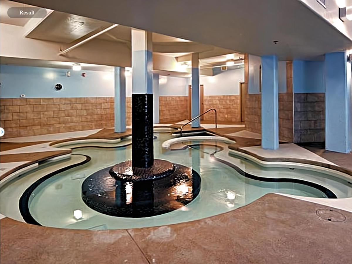 ホテル Spectacular Penthouse With Amazing Views, Indoor Pool And Hot Tub キャンモア エクステリア 写真